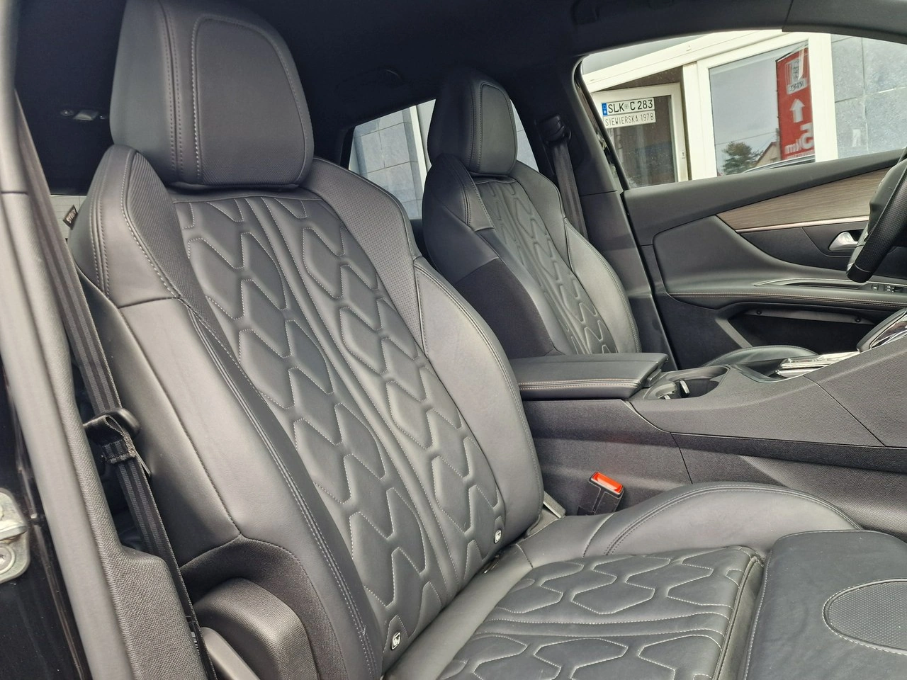 Peugeot 3008 - Zdjęcie 24