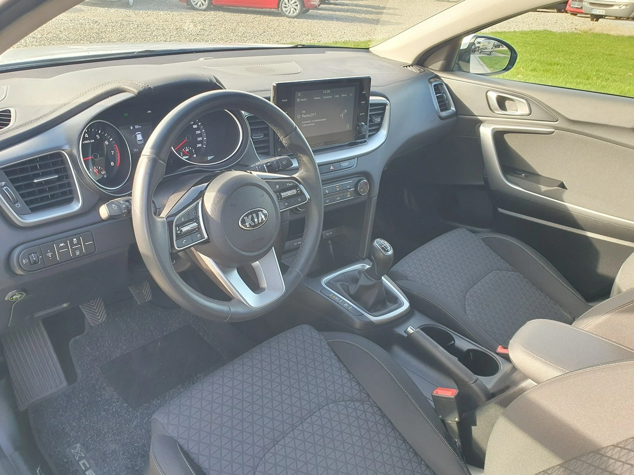 Kia XCeed - Zdjęcie 15