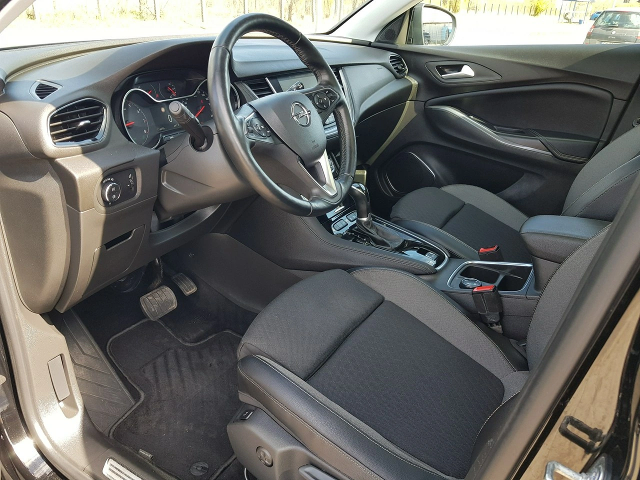Opel Grandland X - Zdjęcie 9