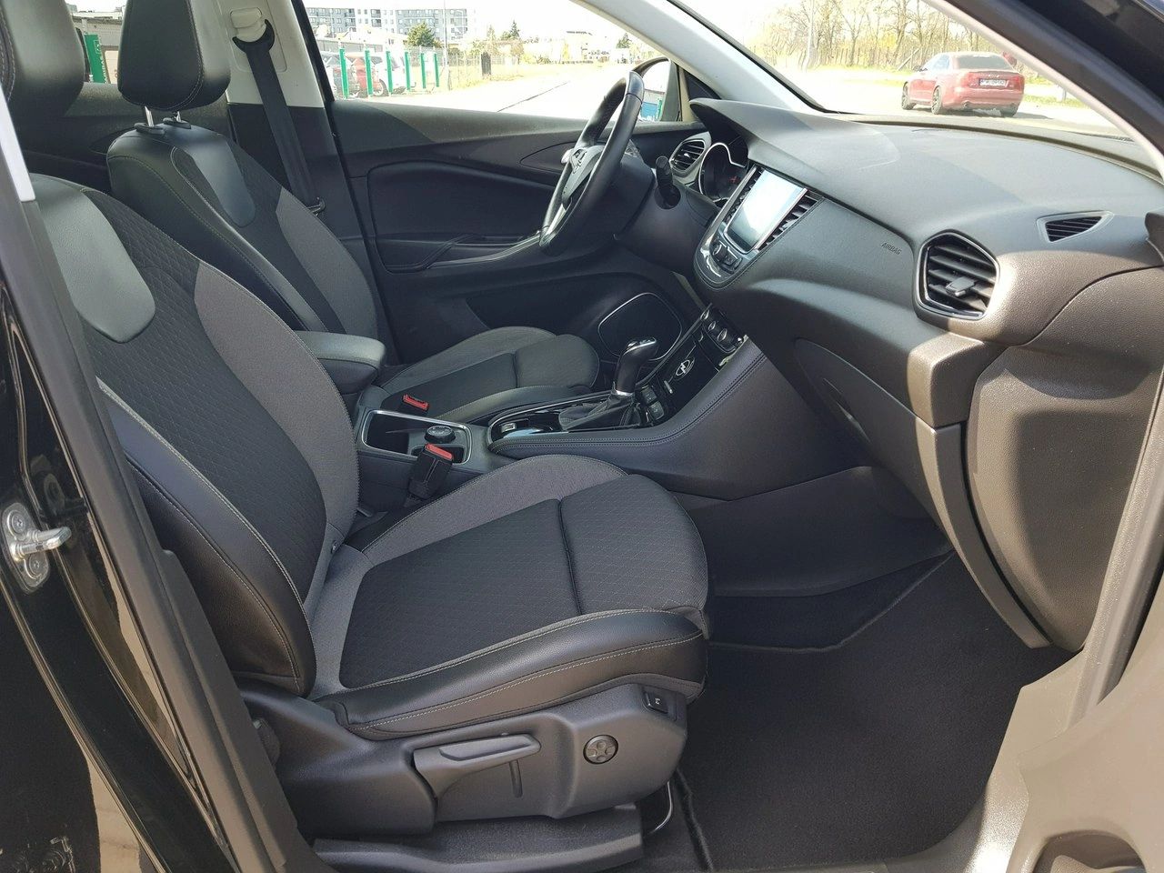 Opel Grandland X - Zdjęcie 16