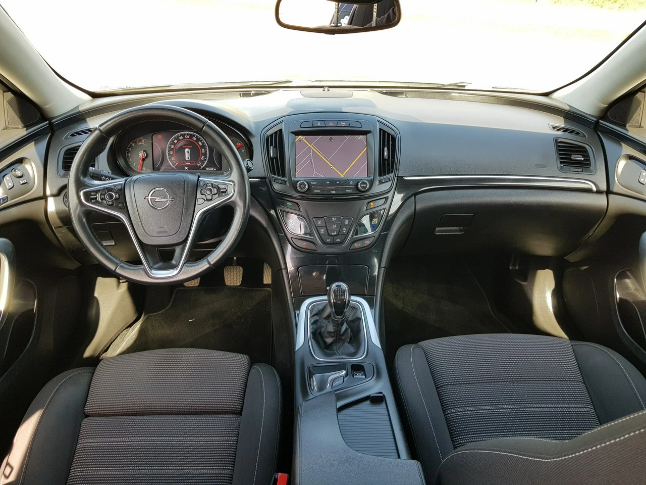 Opel Insignia - Zdjęcie 11