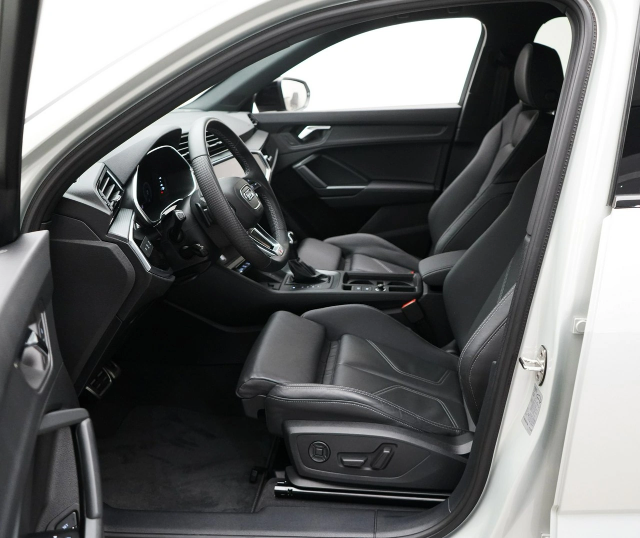 Audi Q3 - Zdjęcie 13