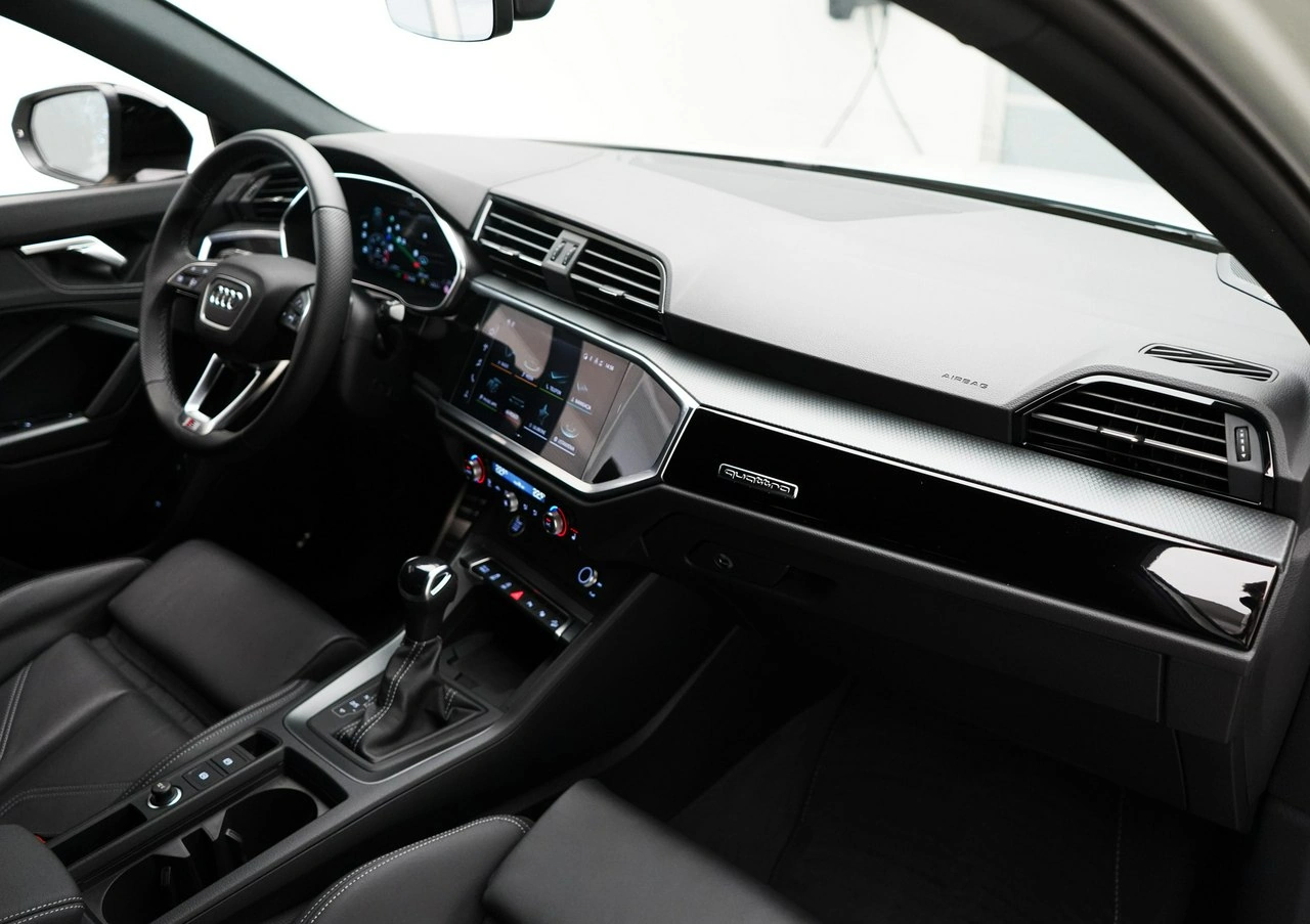 Audi Q3 - Zdjęcie 16