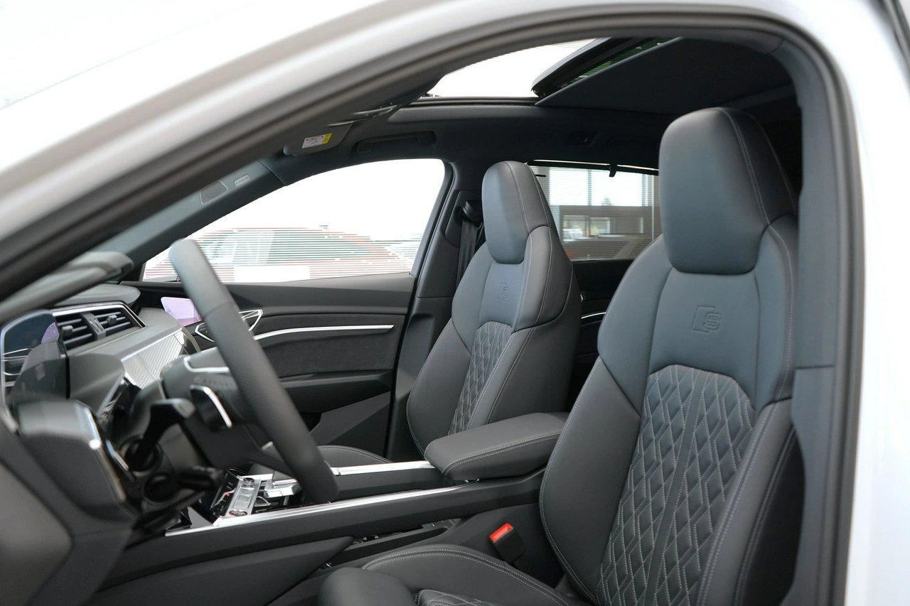 Audi SQ8 e-tron - Zdjęcie 14