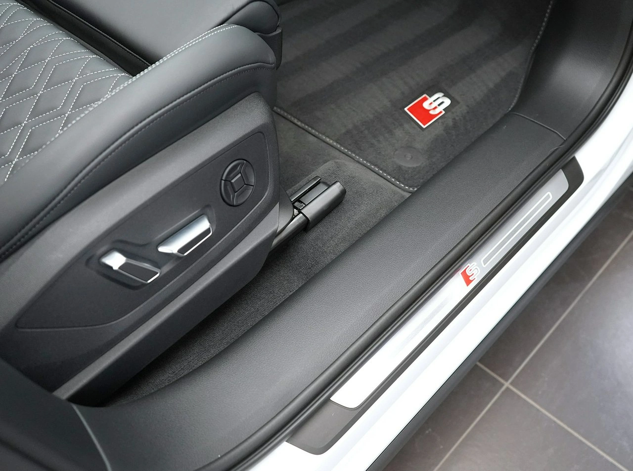 Audi SQ8 e-tron - Zdjęcie 26