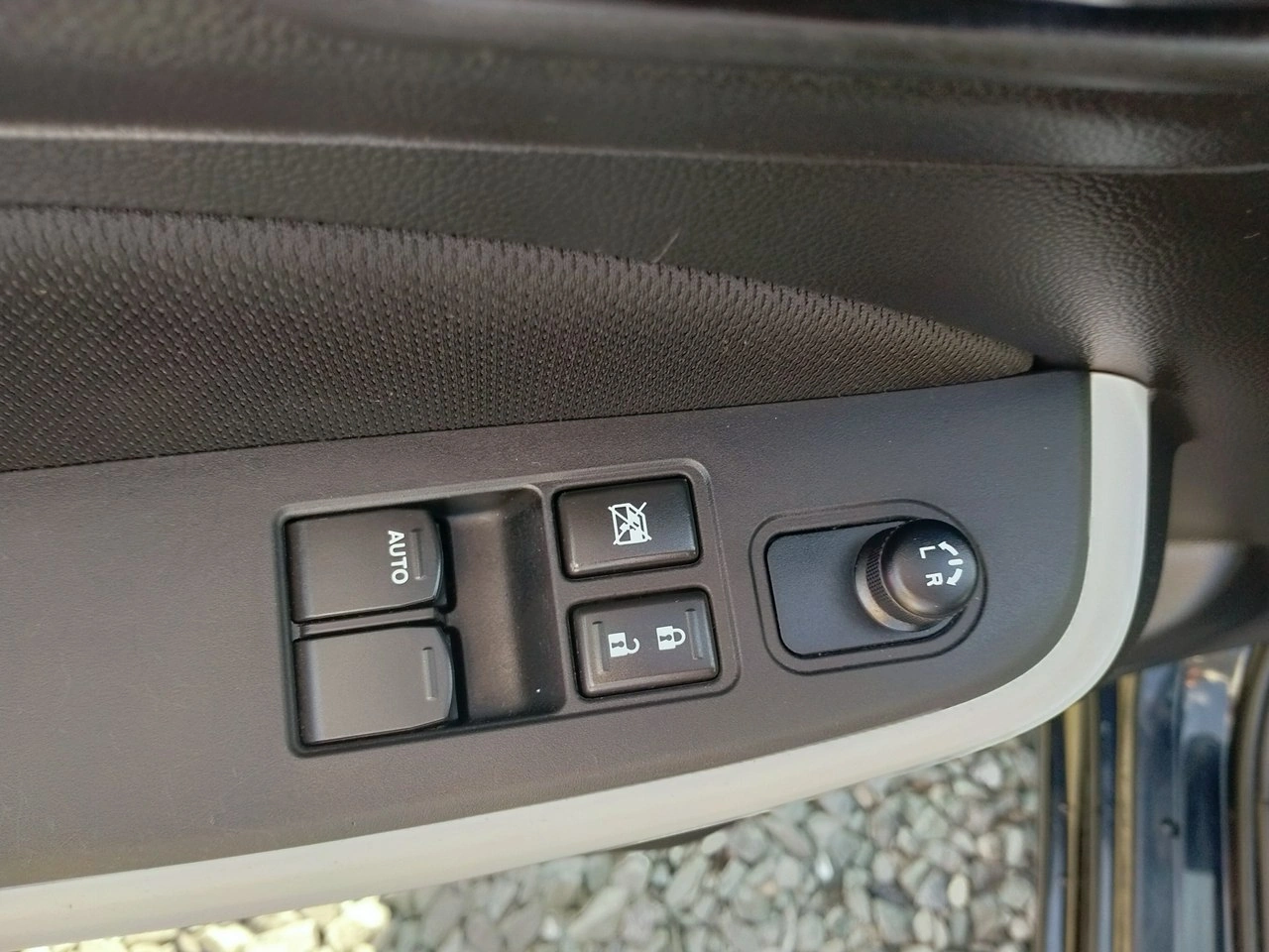 Suzuki Swift - Zdjęcie 10