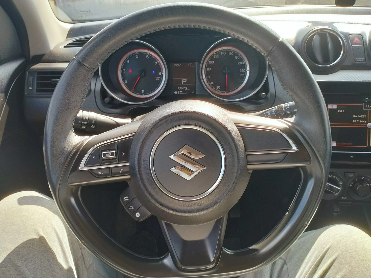 Suzuki Swift - Zdjęcie 14