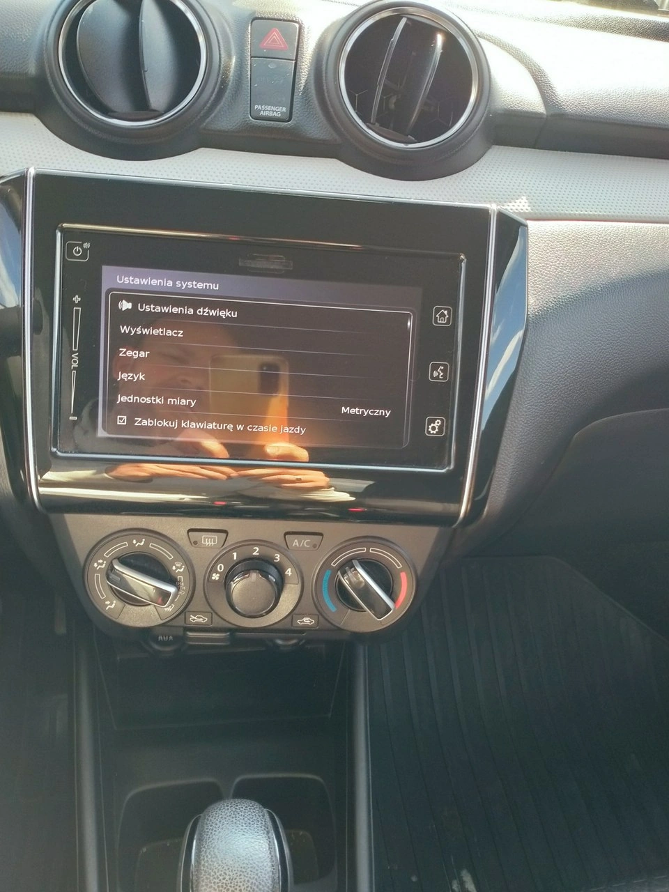 Suzuki Swift - Zdjęcie 17