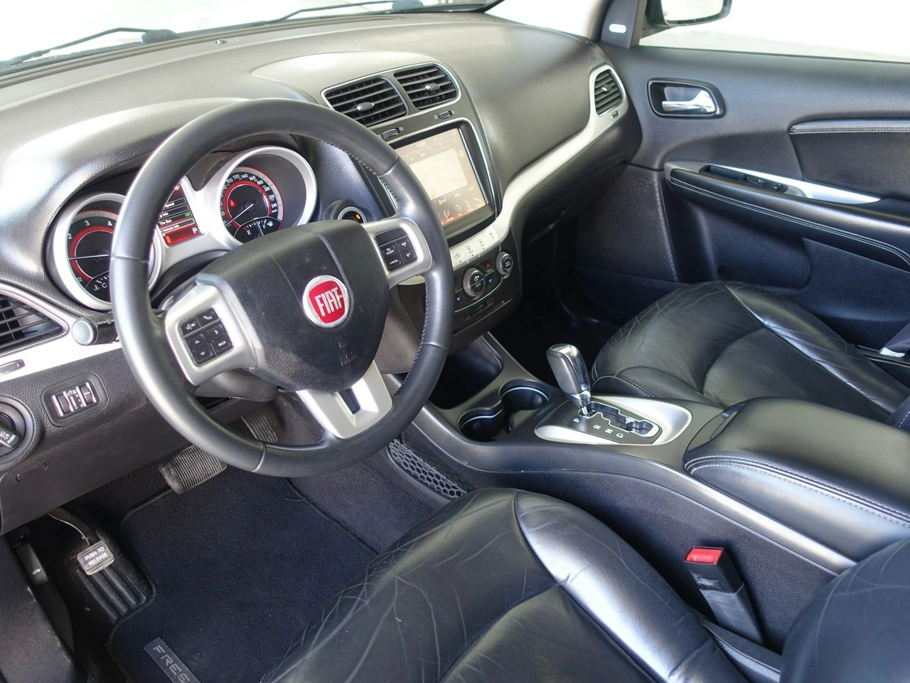 Fiat Freemont - Zdjęcie 12