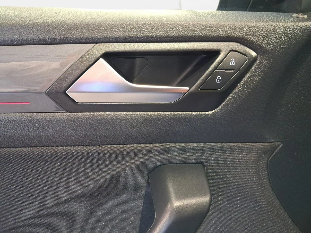 Volkswagen T-Roc - Zdjęcie 13