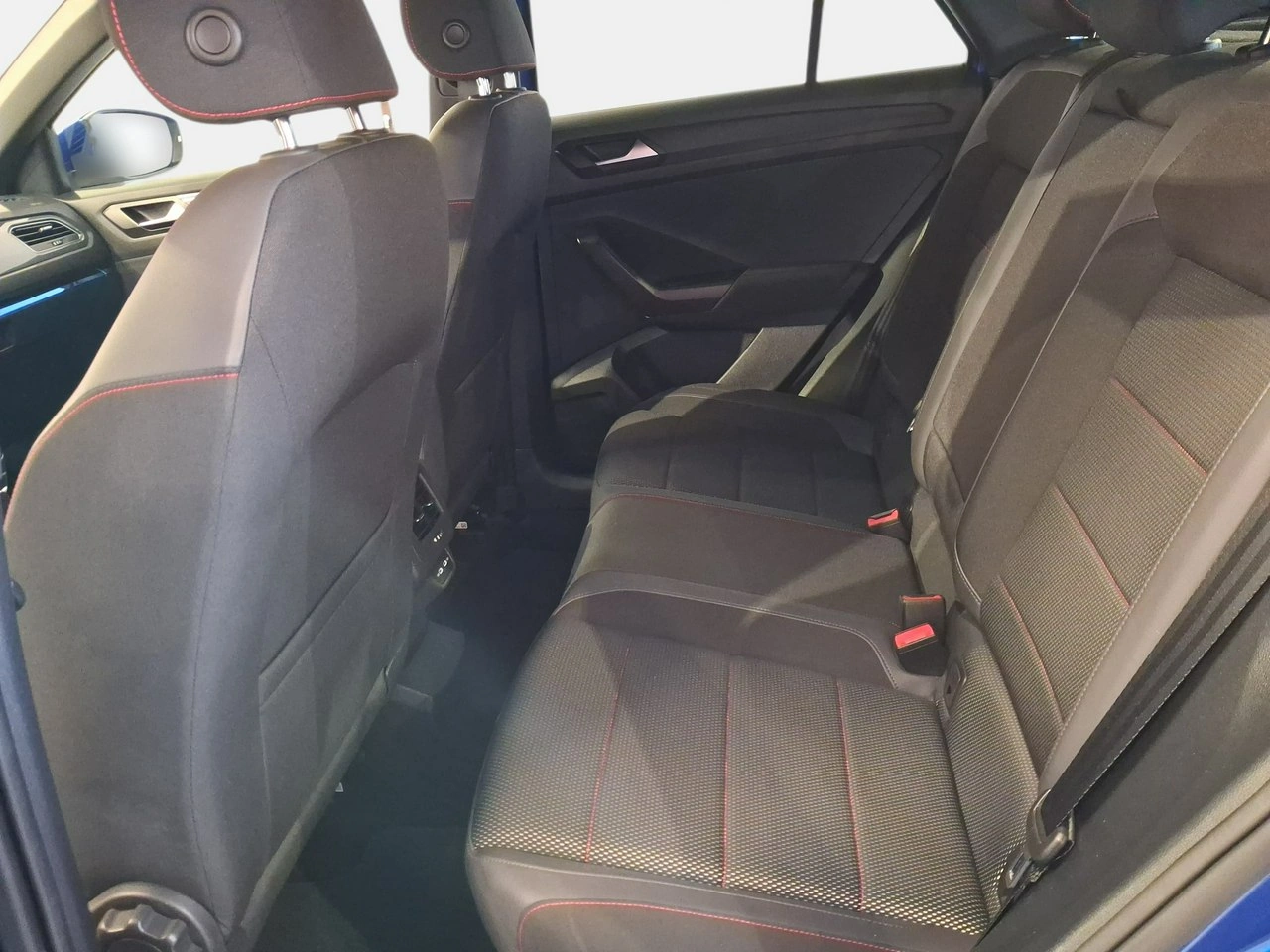 Volkswagen T-Roc - Zdjęcie 15