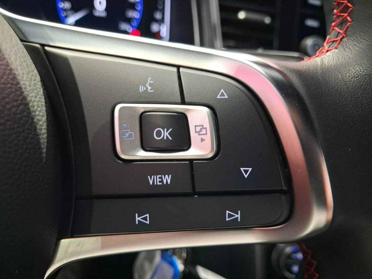 Volkswagen T-Roc - Zdjęcie 20