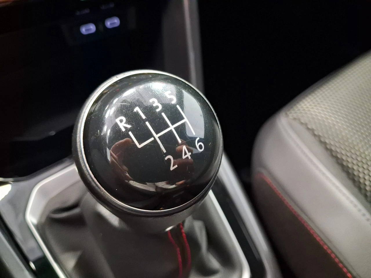 Volkswagen T-Roc - Zdjęcie 22