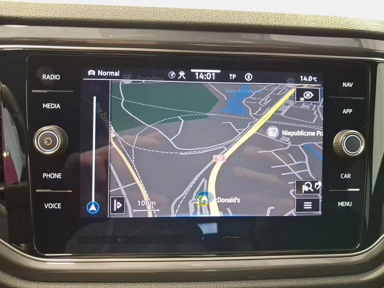 Volkswagen T-Roc - Zdjęcie 28