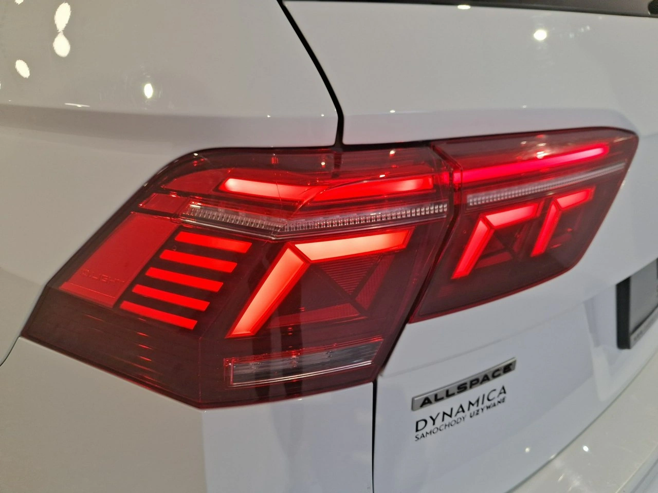 Volkswagen Tiguan Allspace - Zdjęcie 10