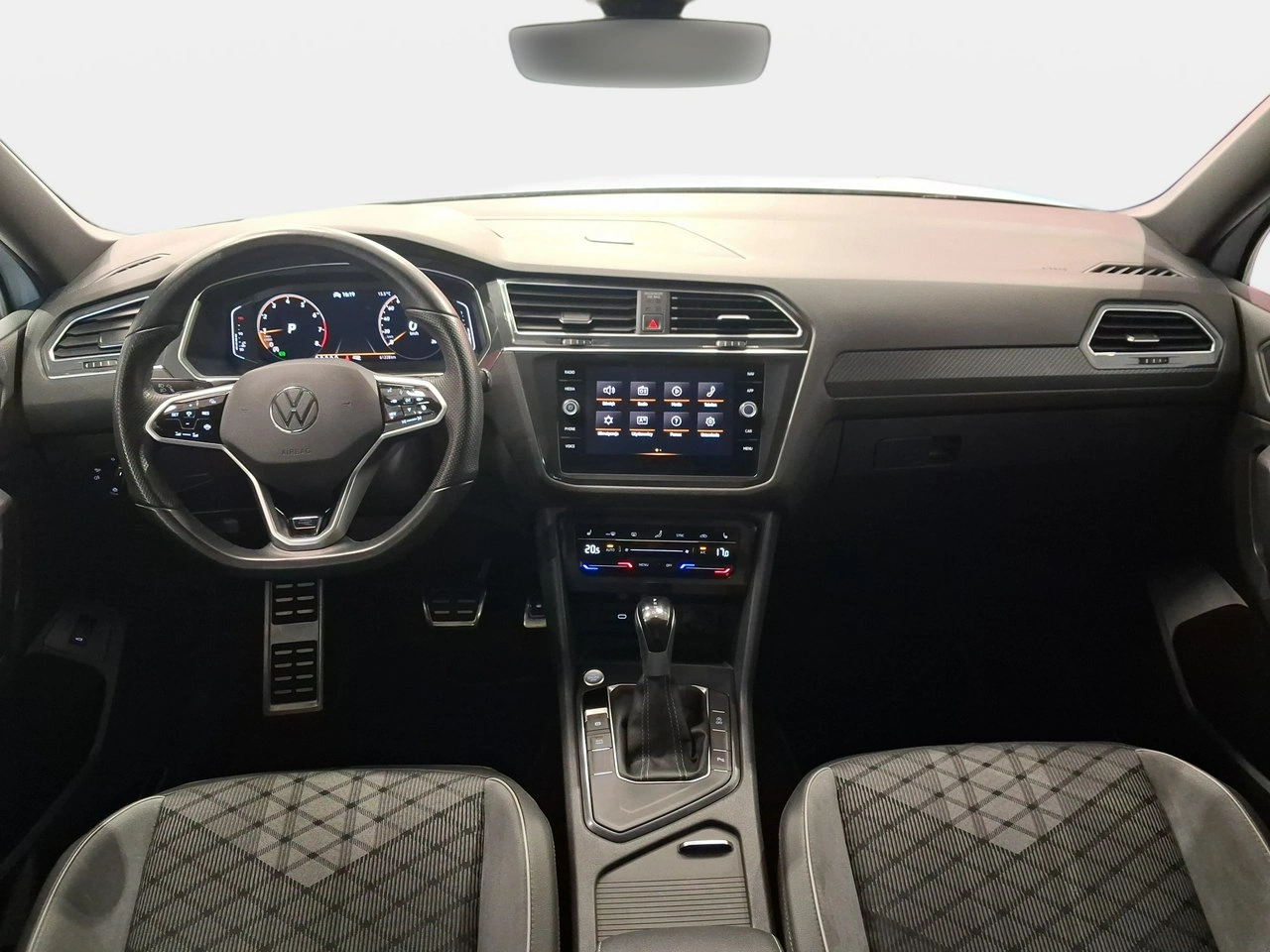 Volkswagen Tiguan Allspace - Zdjęcie 17
