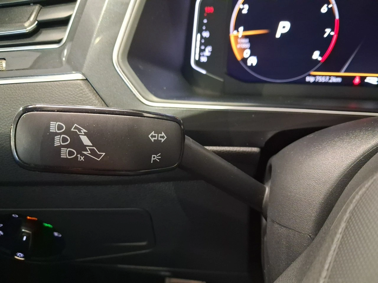 Volkswagen Tiguan Allspace - Zdjęcie 21