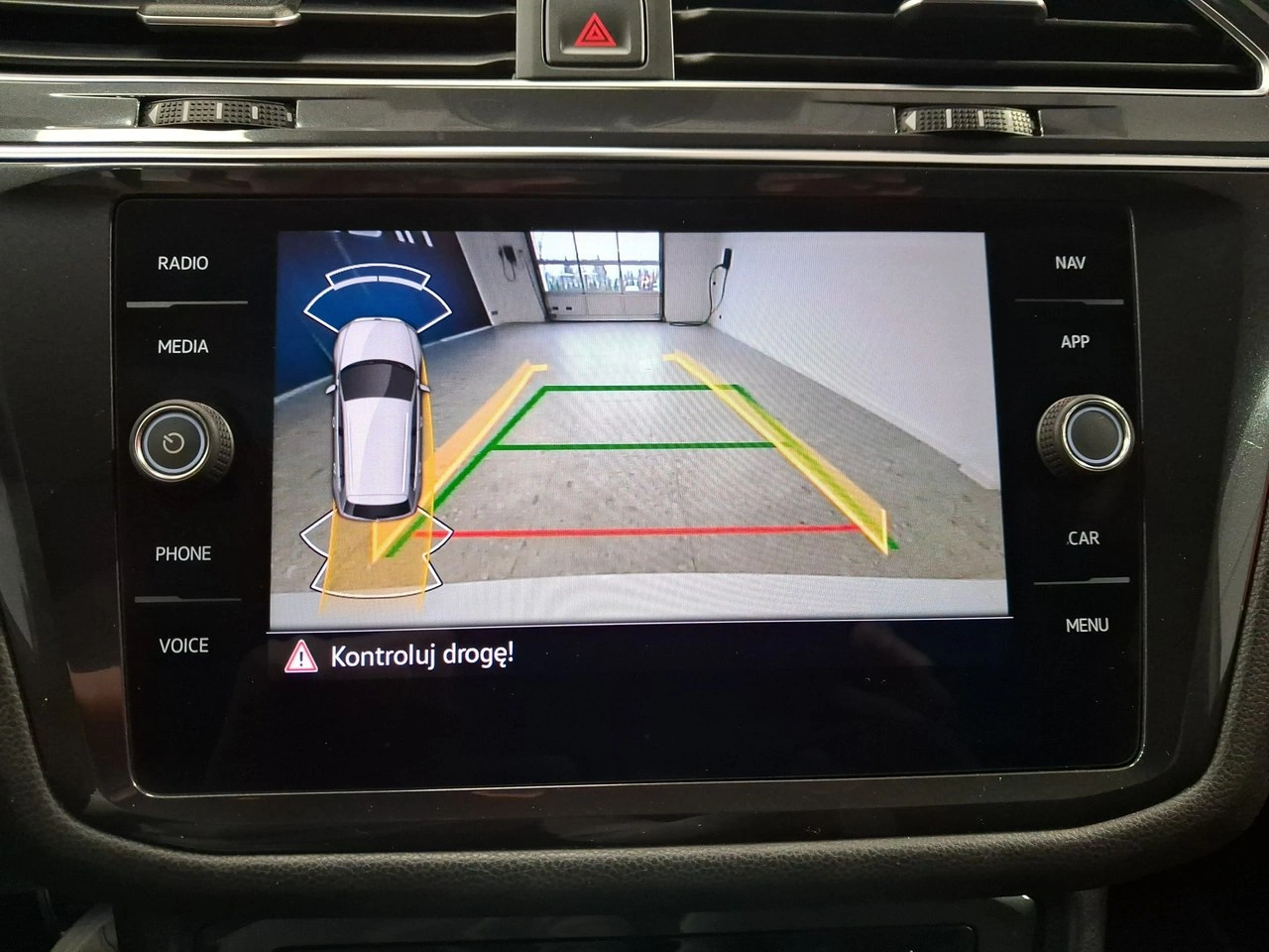 Volkswagen Tiguan Allspace - Zdjęcie 27