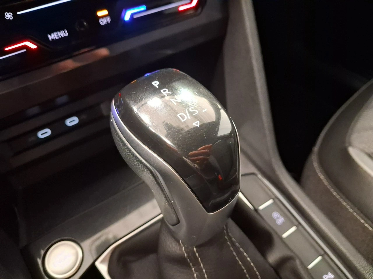 Volkswagen Tiguan Allspace - Zdjęcie 29