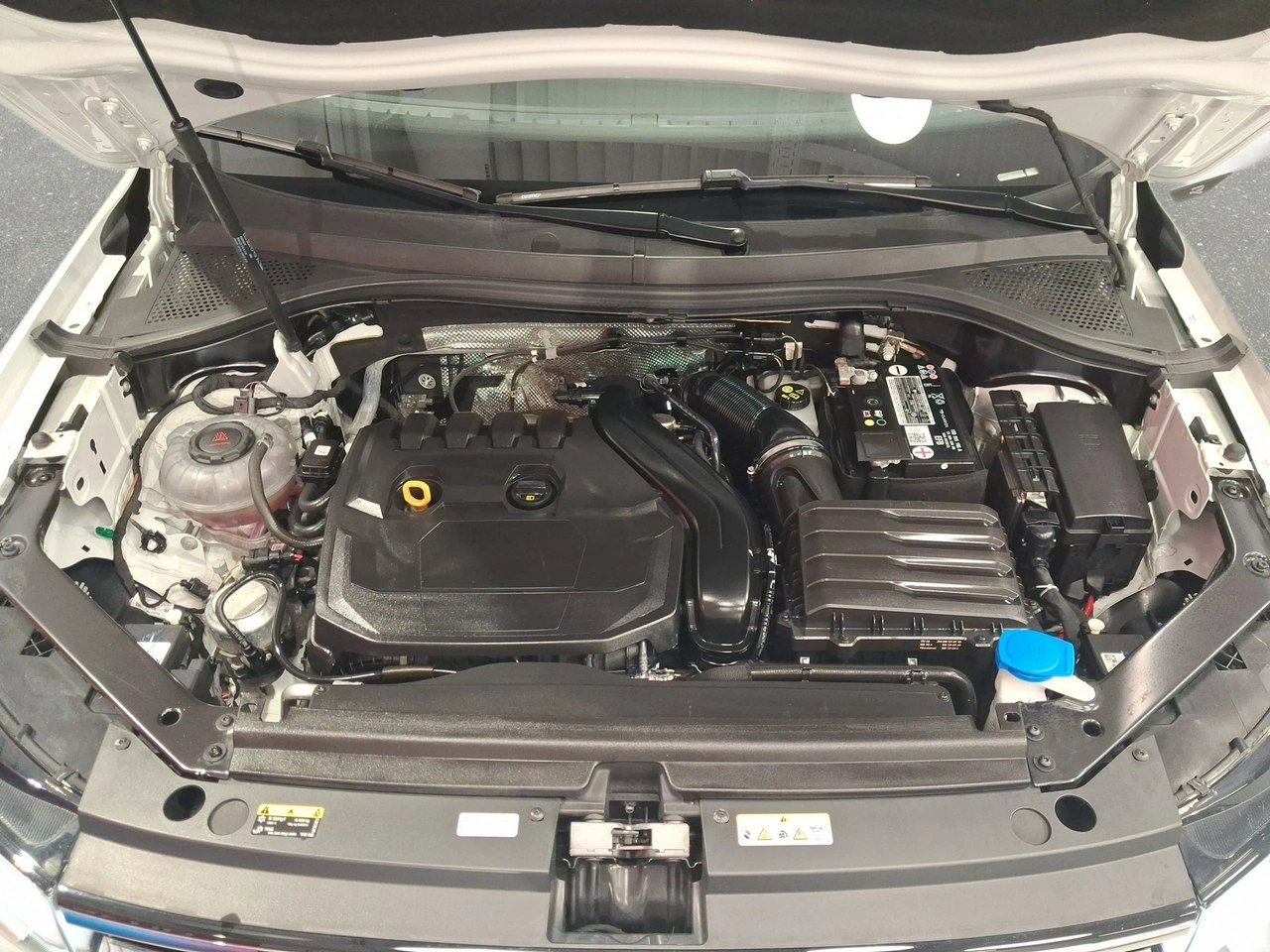 Volkswagen Tiguan Allspace - Zdjęcie 34