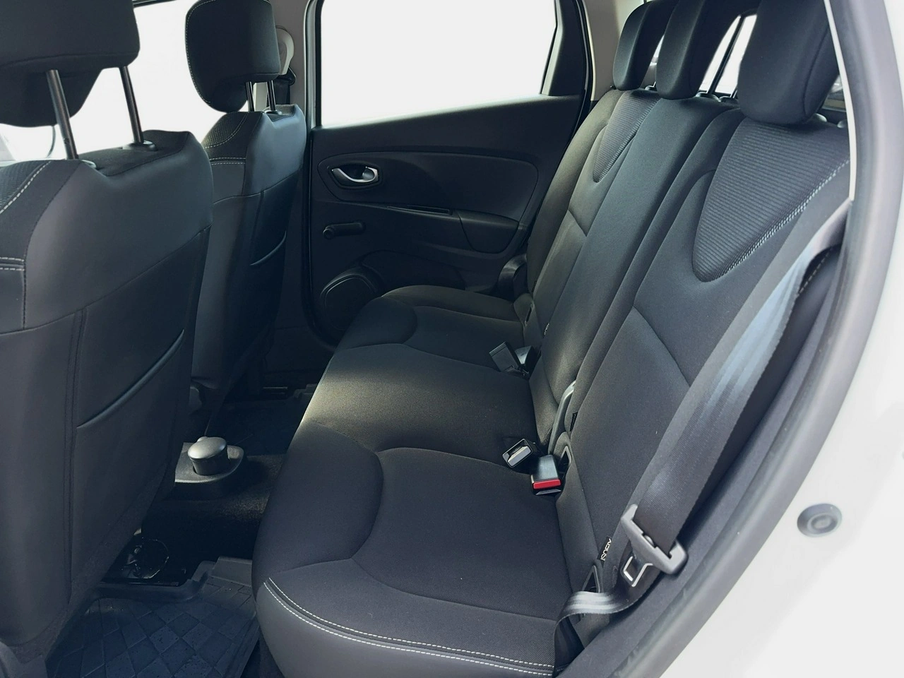 Renault Clio - Zdjęcie 9