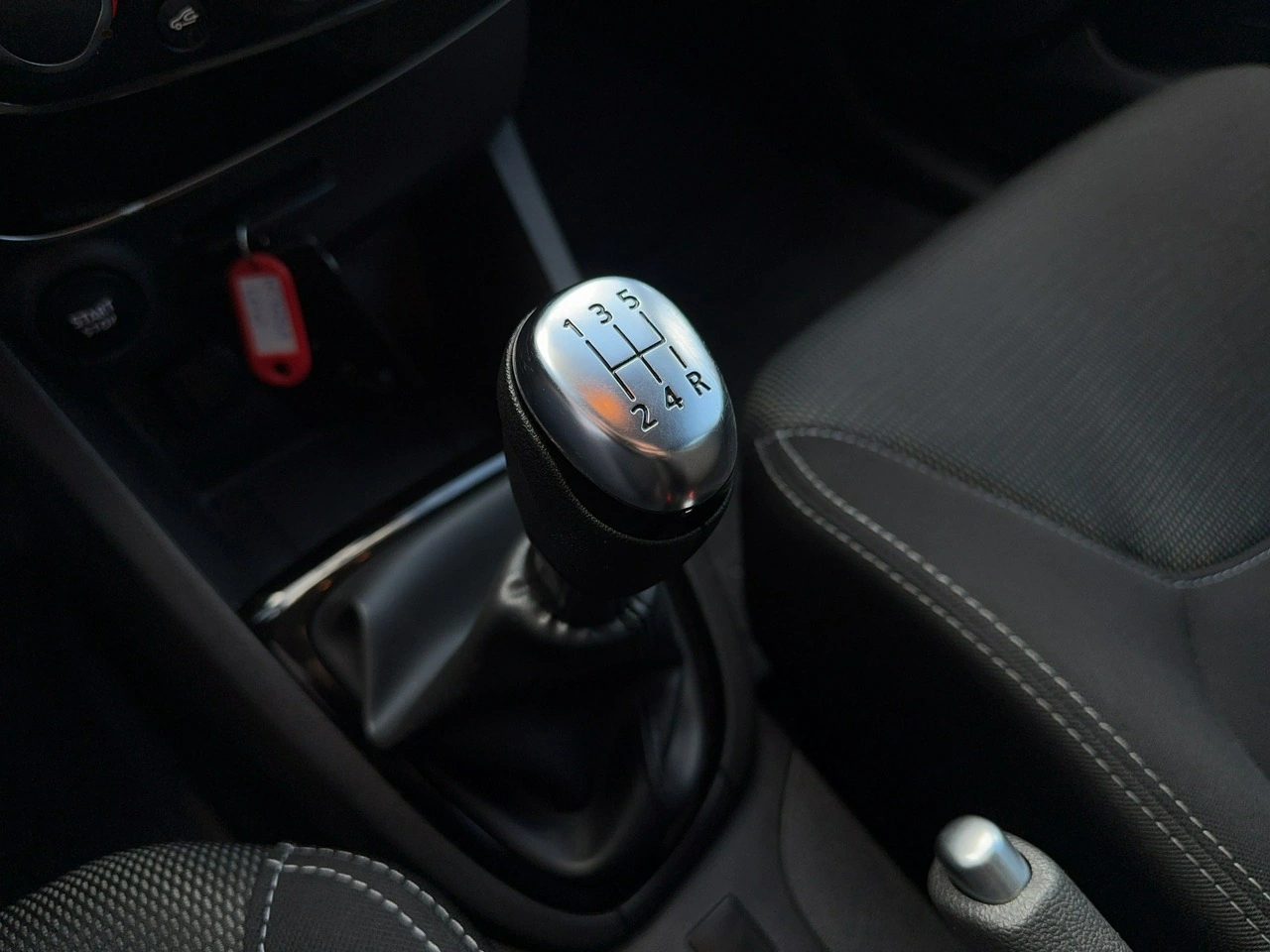 Renault Clio - Zdjęcie 20