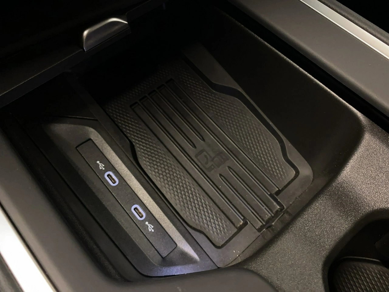 Volkswagen Passat Variant - Zdjęcie 35