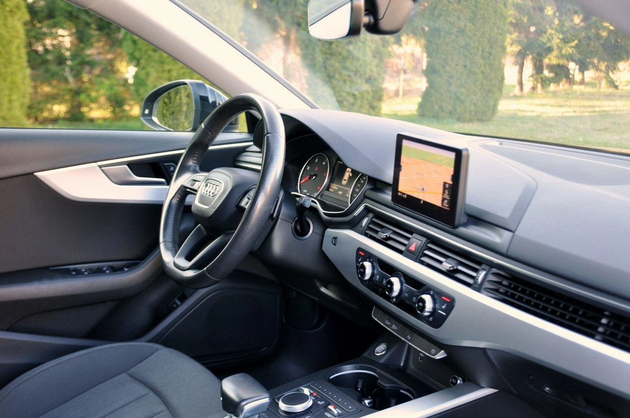 Audi A4 - Zdjęcie 17