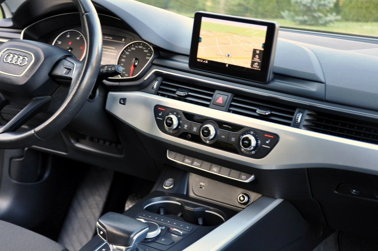 Audi A4 - Zdjęcie 25