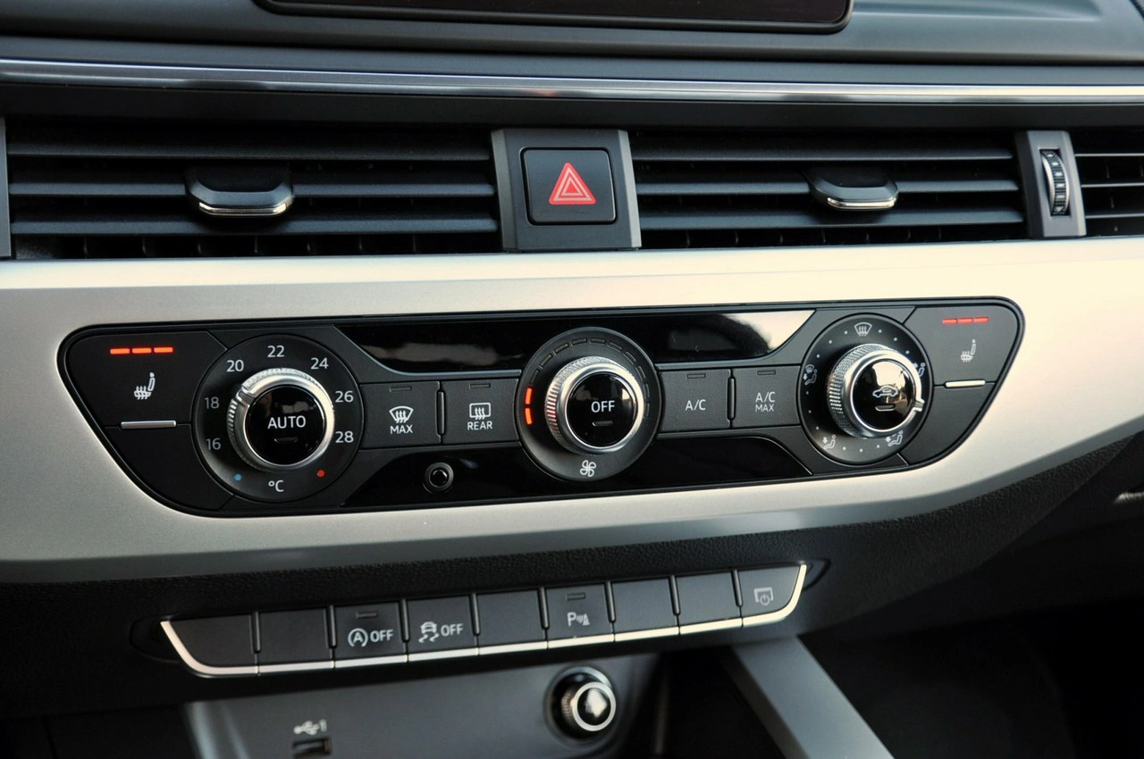 Audi A4 - Zdjęcie 30