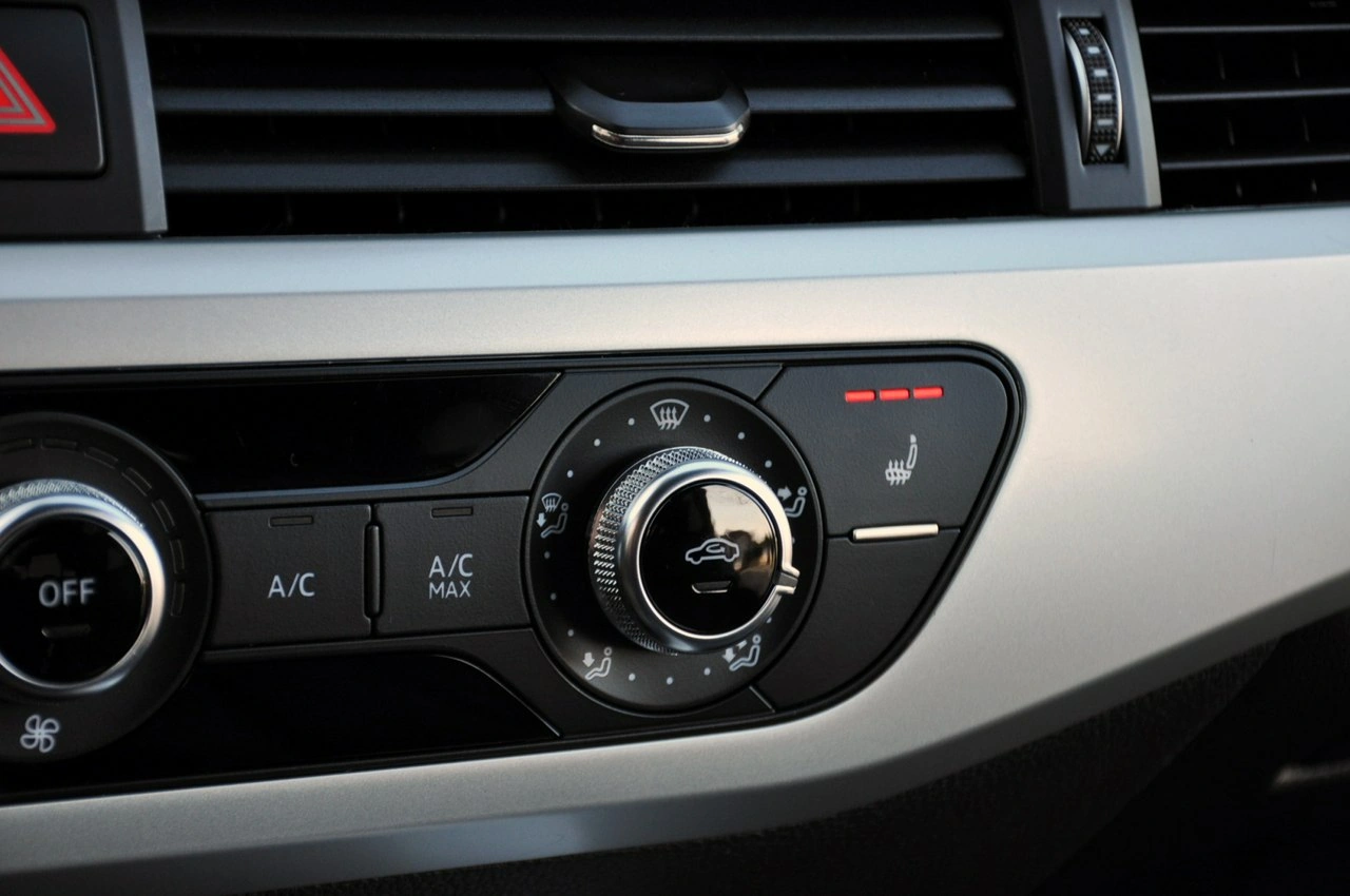 Audi A4 - Zdjęcie 31