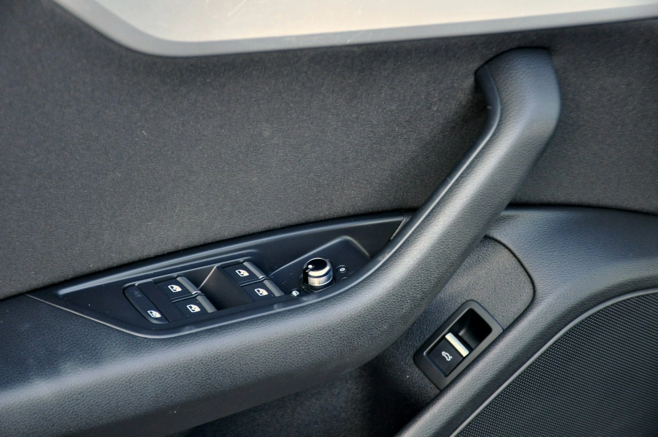 Audi A4 - Zdjęcie 35