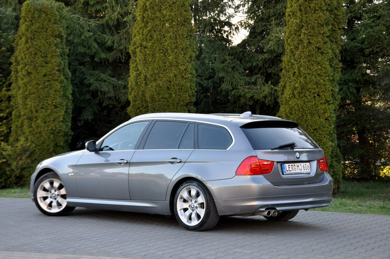 BMW 330 - Zdjęcie 12