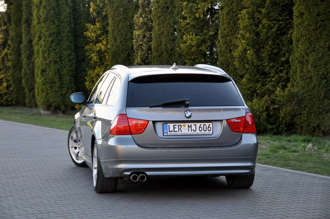 BMW 330 - Zdjęcie 14