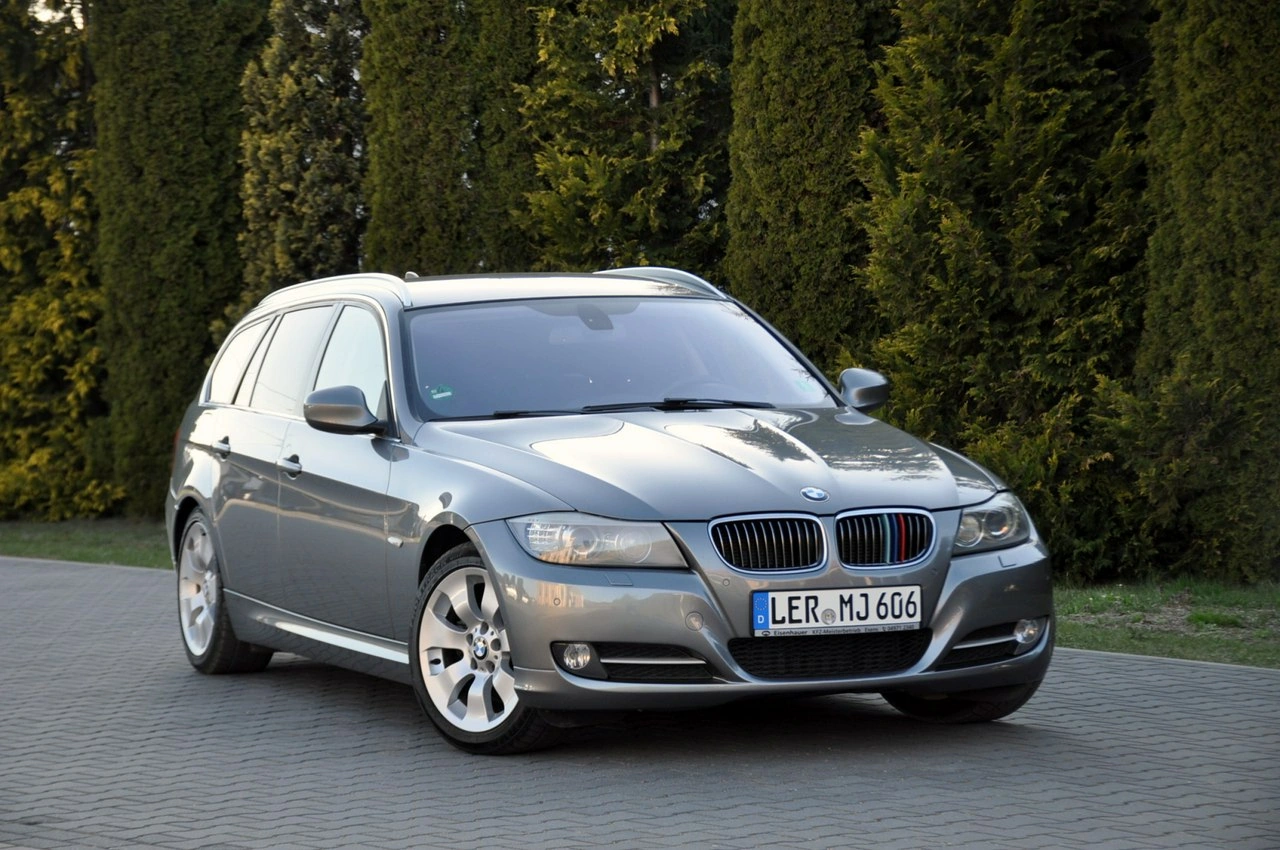 BMW 330 - Zdjęcie 1