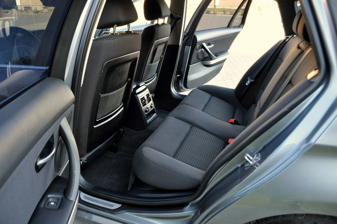 BMW 330 - Zdjęcie 20