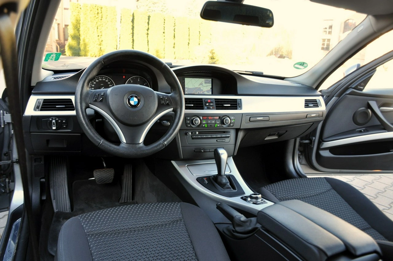 BMW 330 - Zdjęcie 28