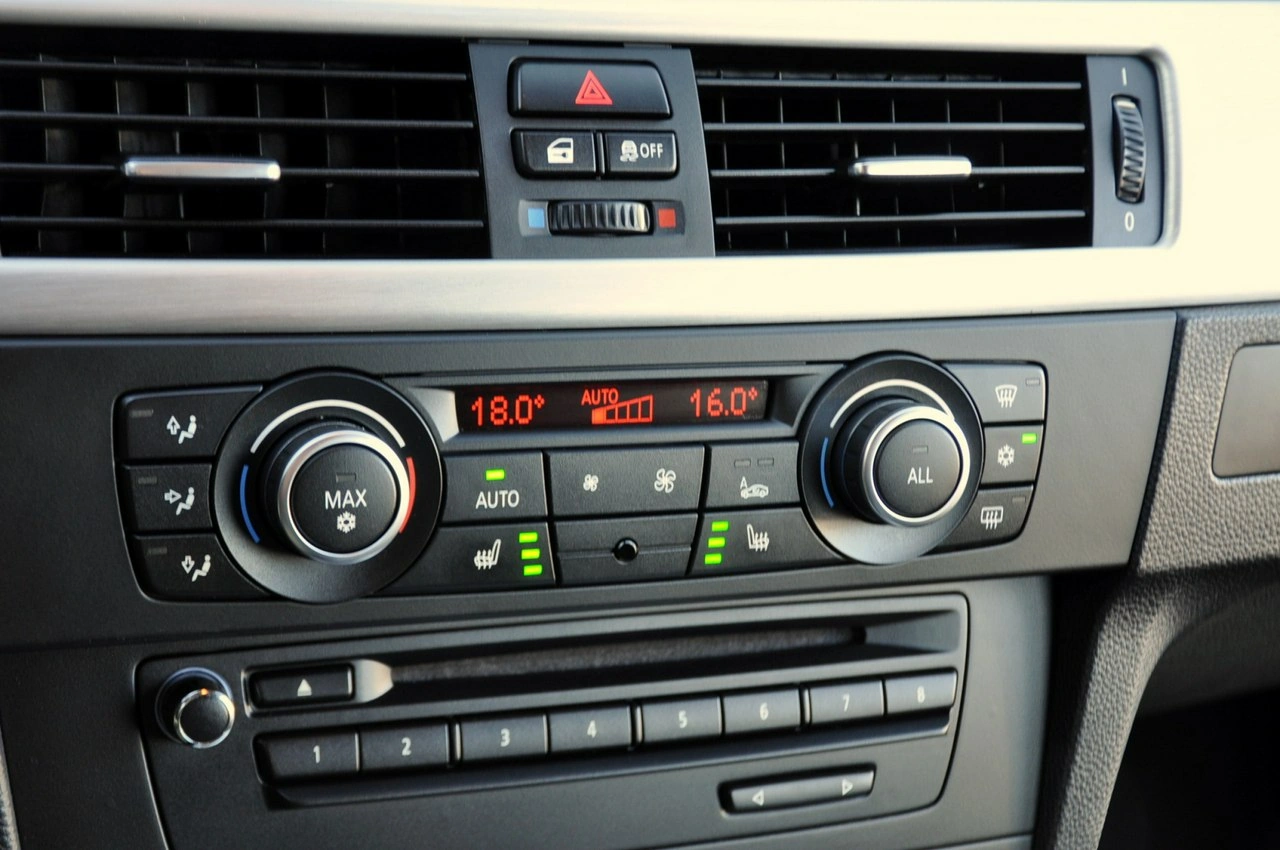 BMW 330 - Zdjęcie 32