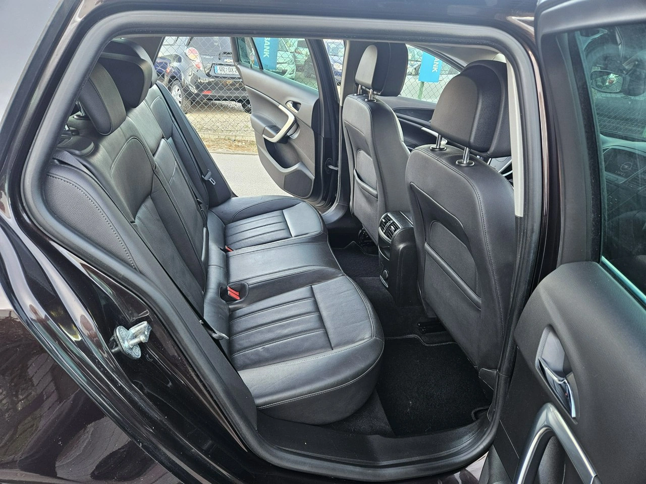 Opel Insignia - Zdjęcie 10