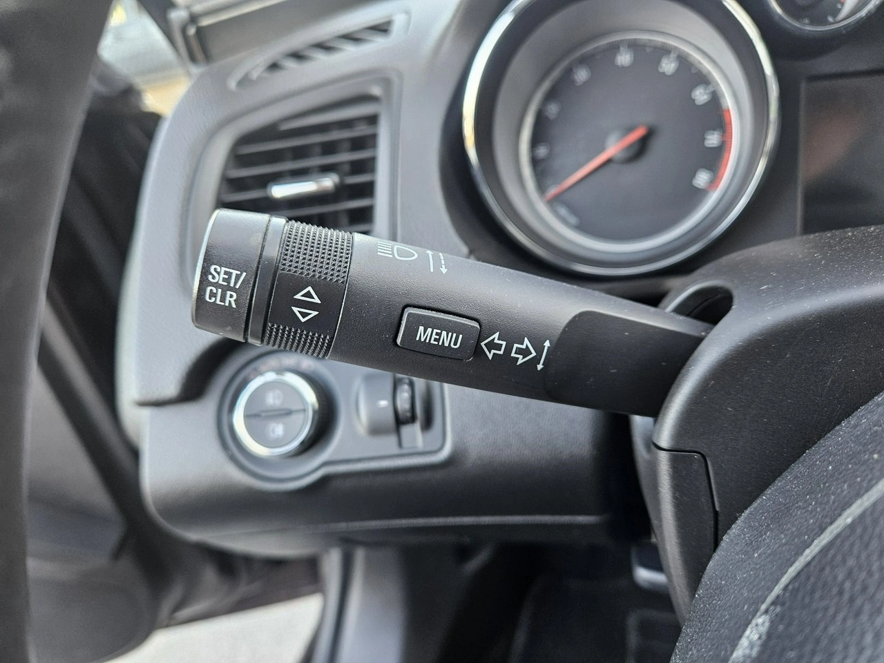 Opel Insignia - Zdjęcie 16