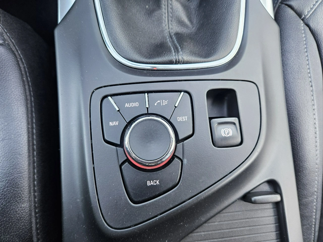 Opel Insignia - Zdjęcie 19