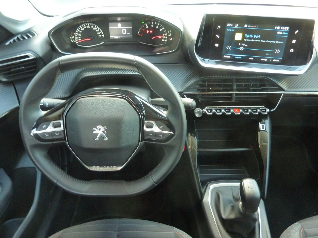 Peugeot 208 - Zdjęcie 17