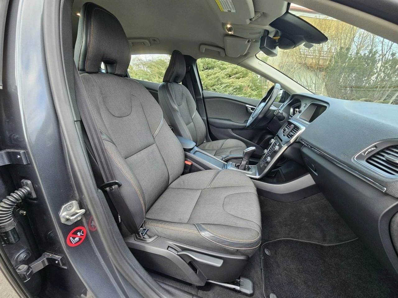 Volvo V40 Cross Country - Zdjęcie 10