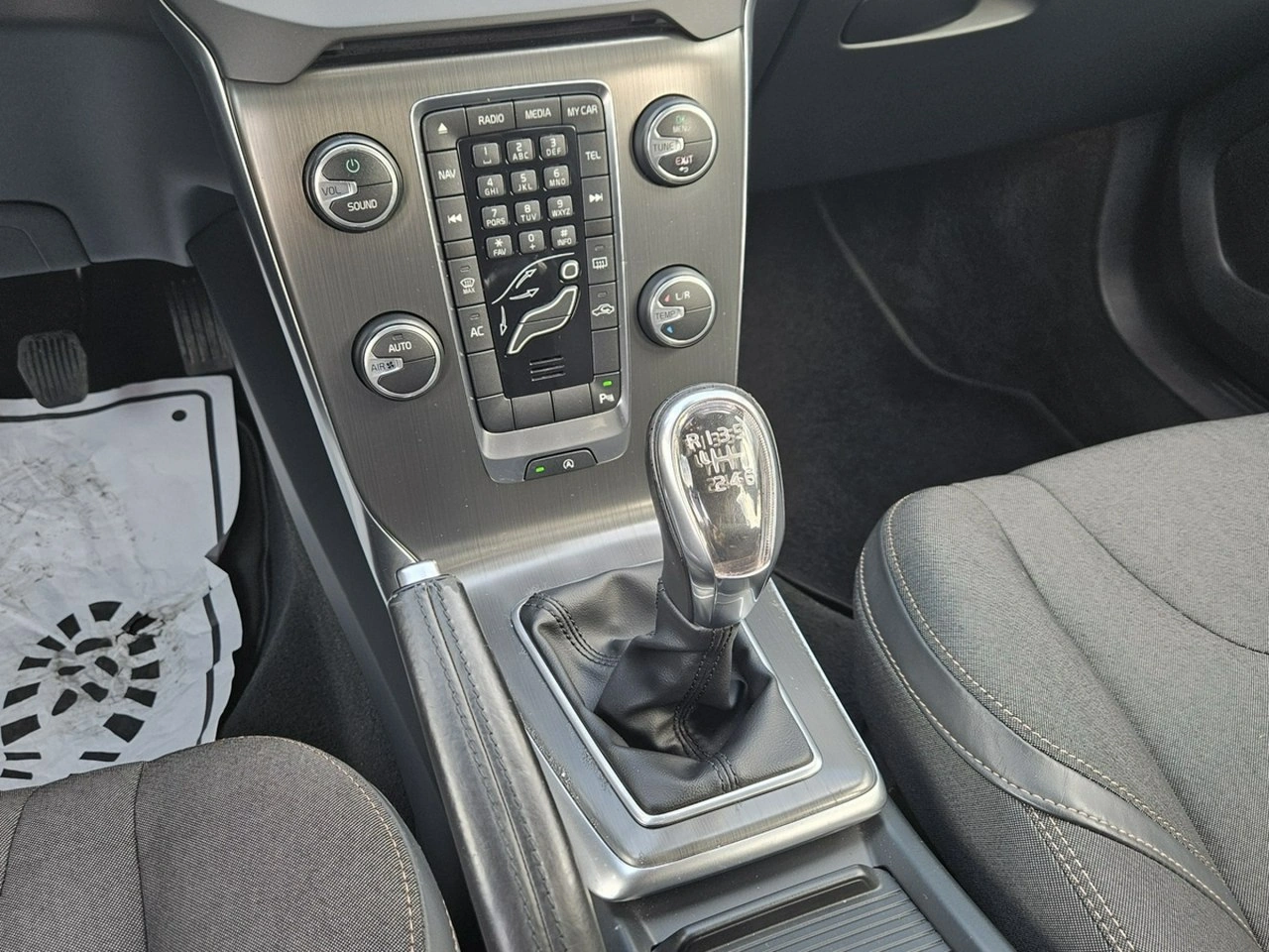 Volvo V40 Cross Country - Zdjęcie 14