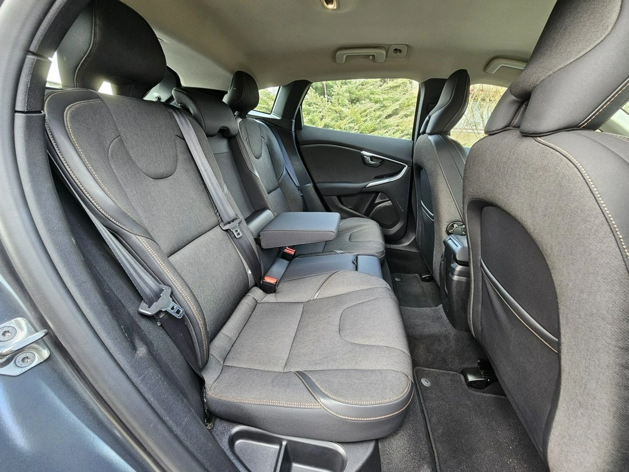 Volvo V40 Cross Country - Zdjęcie 18