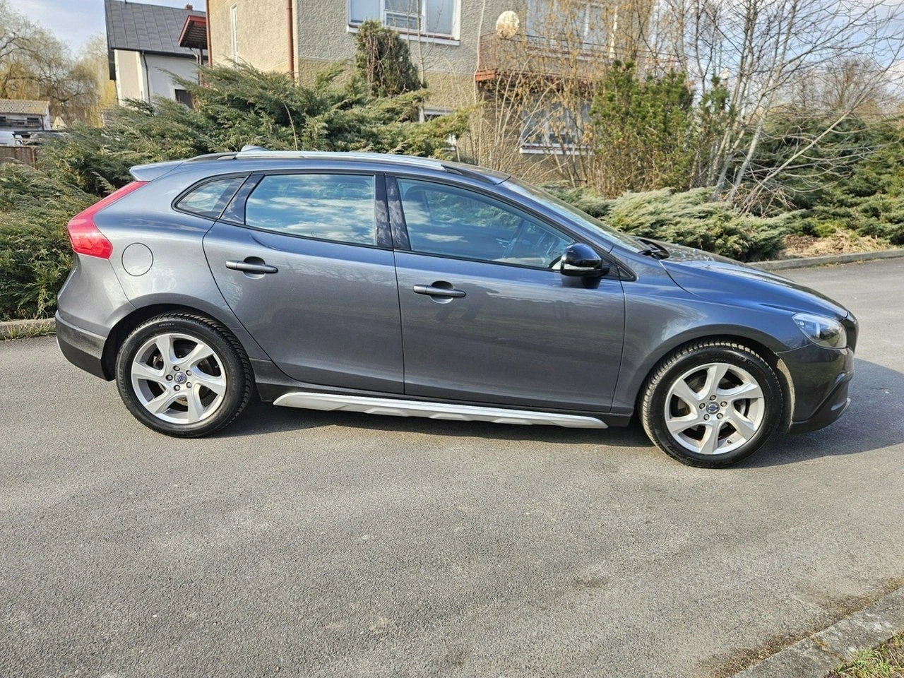 Volvo V40 Cross Country - Zdjęcie 1