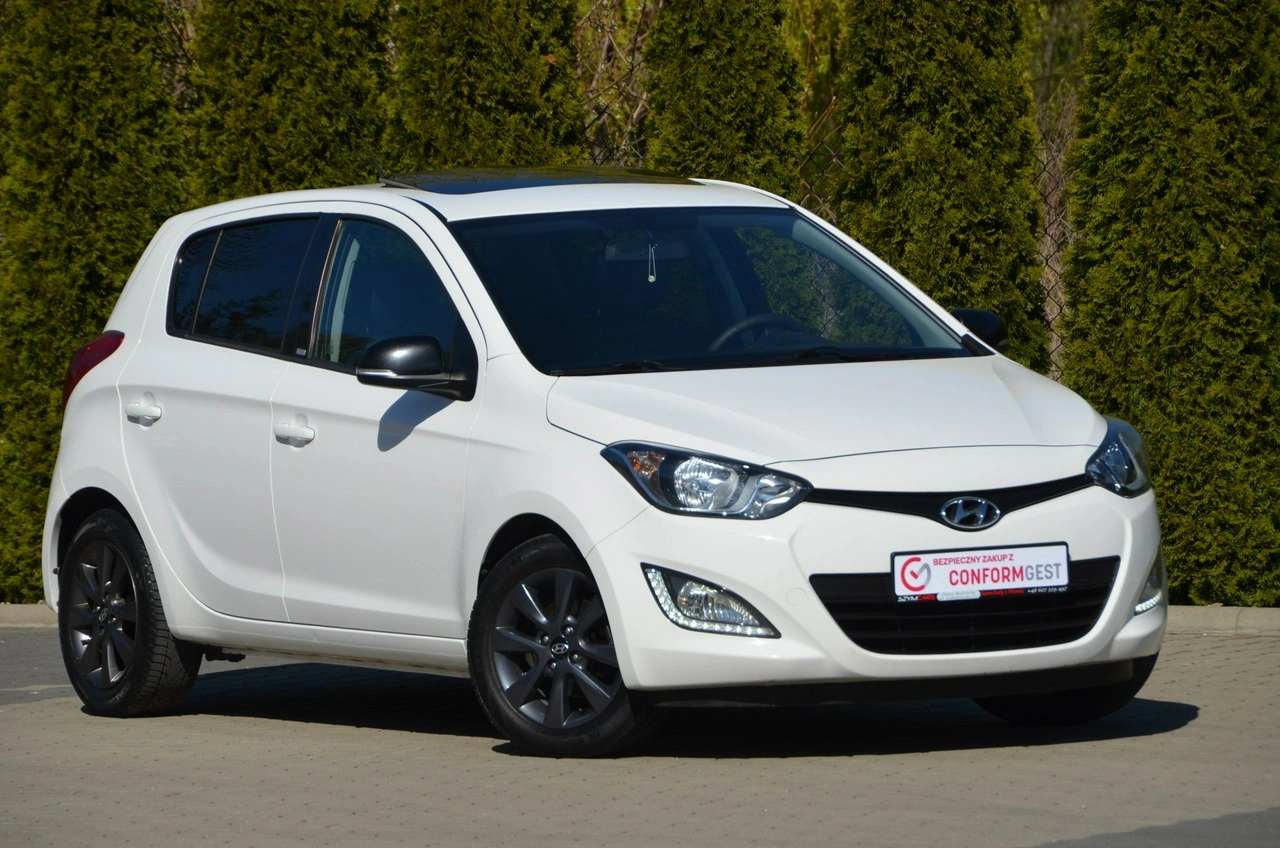 Hyundai i20 - Zdjęcie 17