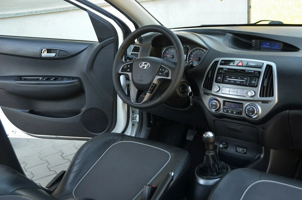 Hyundai i20 - Zdjęcie 32