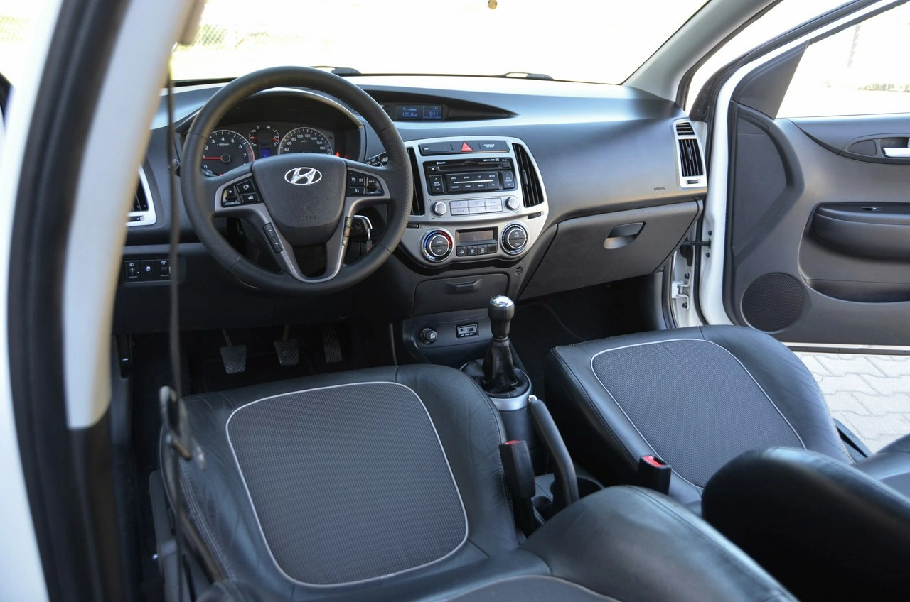 Hyundai i20 - Zdjęcie 36