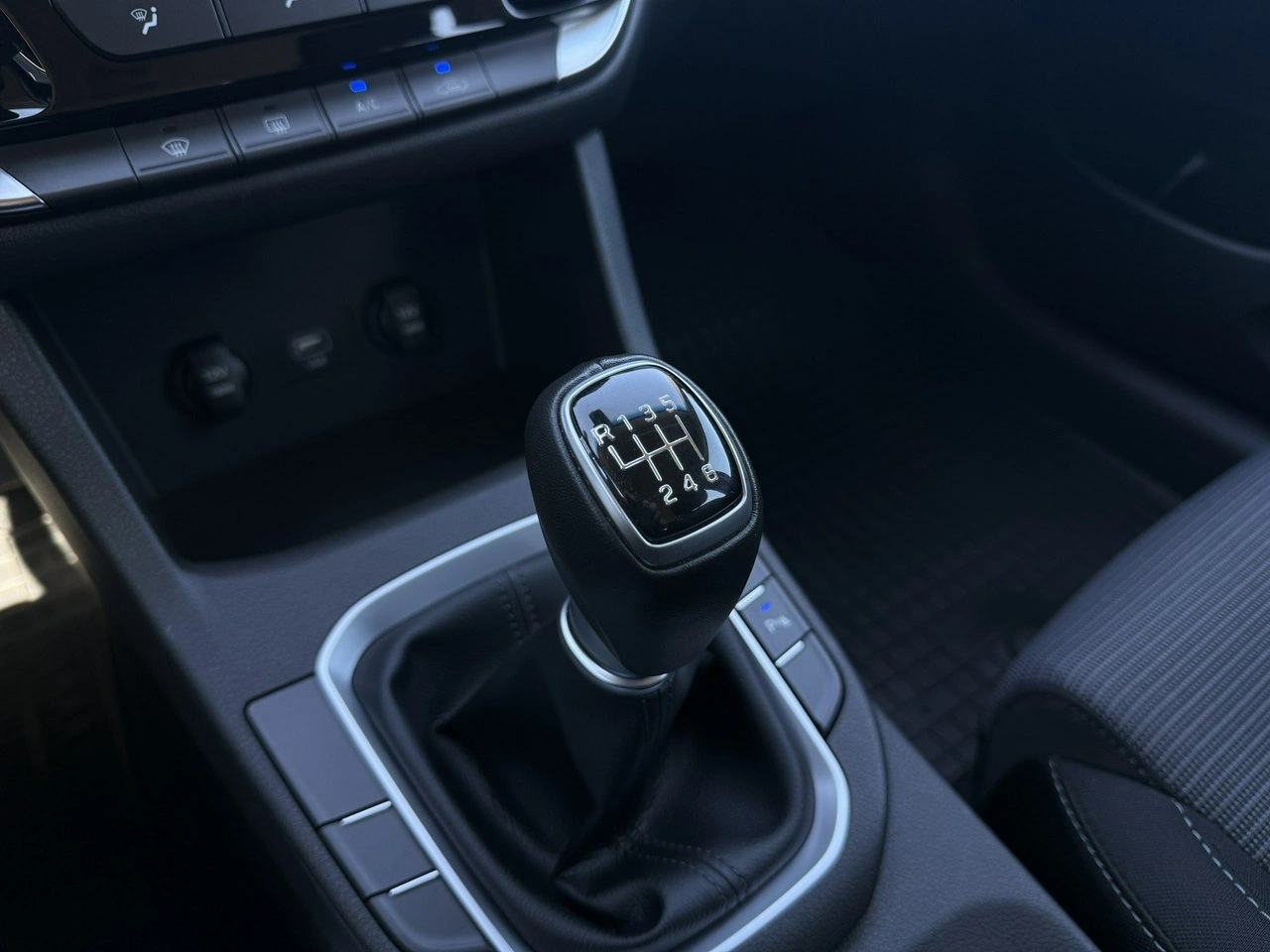 Hyundai i30 - Zdjęcie 25